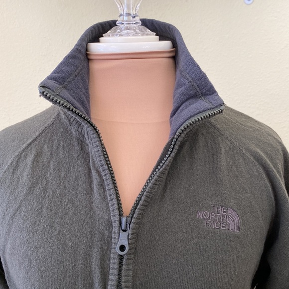 The North Face Half Zip Sweater - Picture 2 of 6